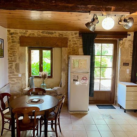 La Vieille Ferme: Superbe Complexe De 3 Gites En Pierre Avec Piscine Au Coeur Du Perigord Noir Saint-Genies Exterior photo